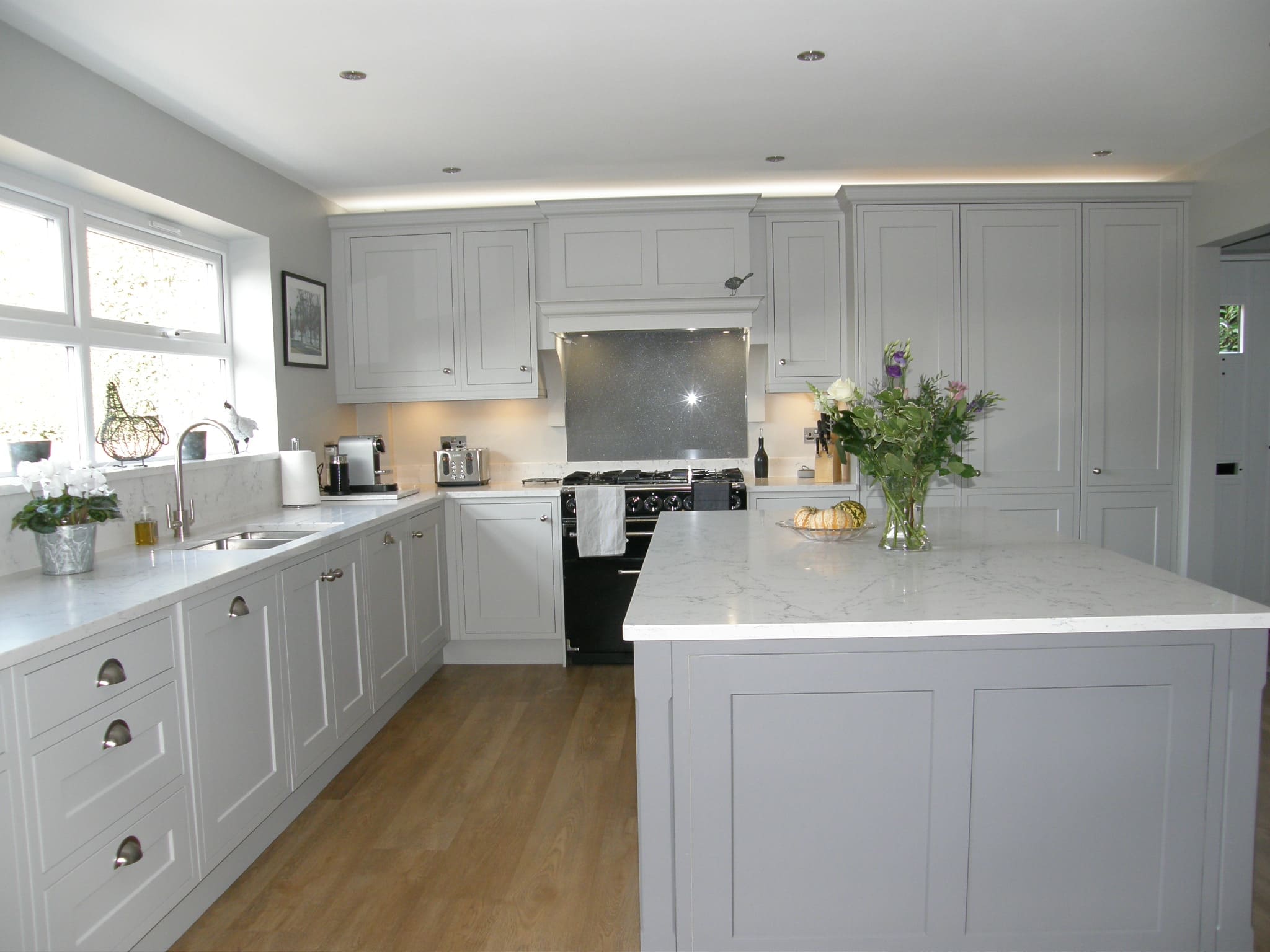 BRYANT’s Hand Painted Shaker ‘Eltham’ kitchen