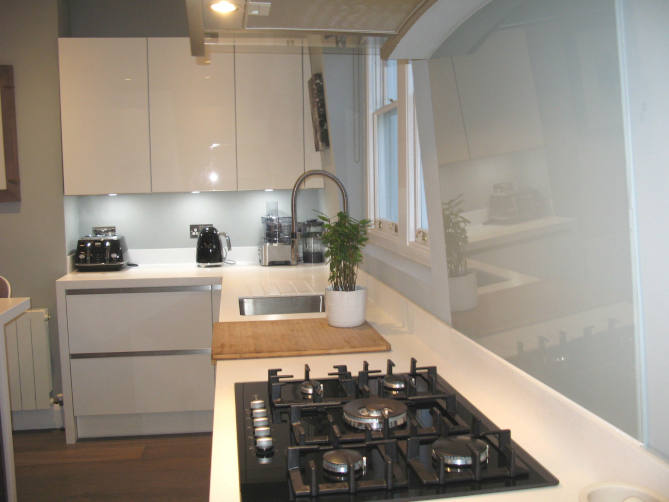 White-High-Gloss-Kitchen-Installation worktop