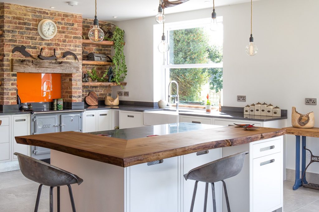 Broom Hill, Battle Modern kitchen island