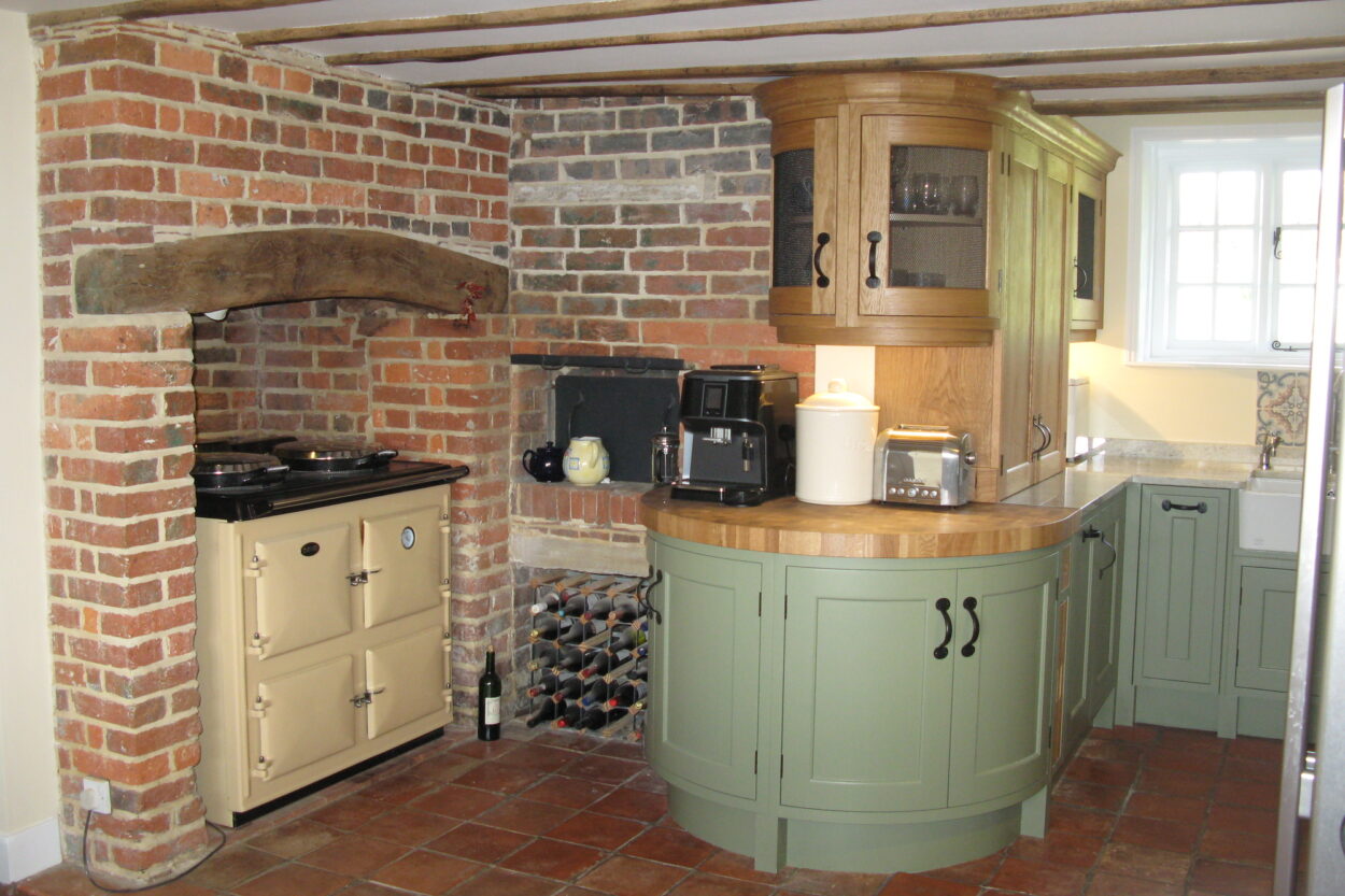 High Halden, East Sussex Traditional English kitchen main picture