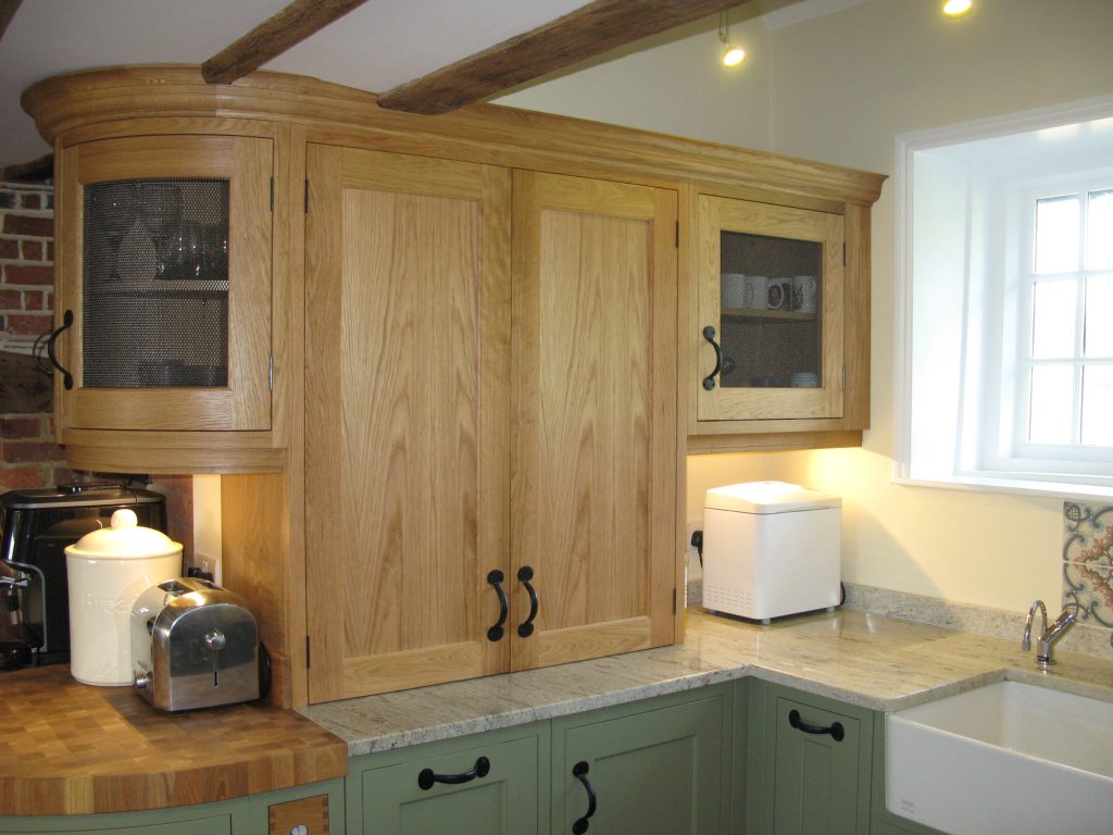 High Halden, East Sussex Traditional English kitchen cabinets