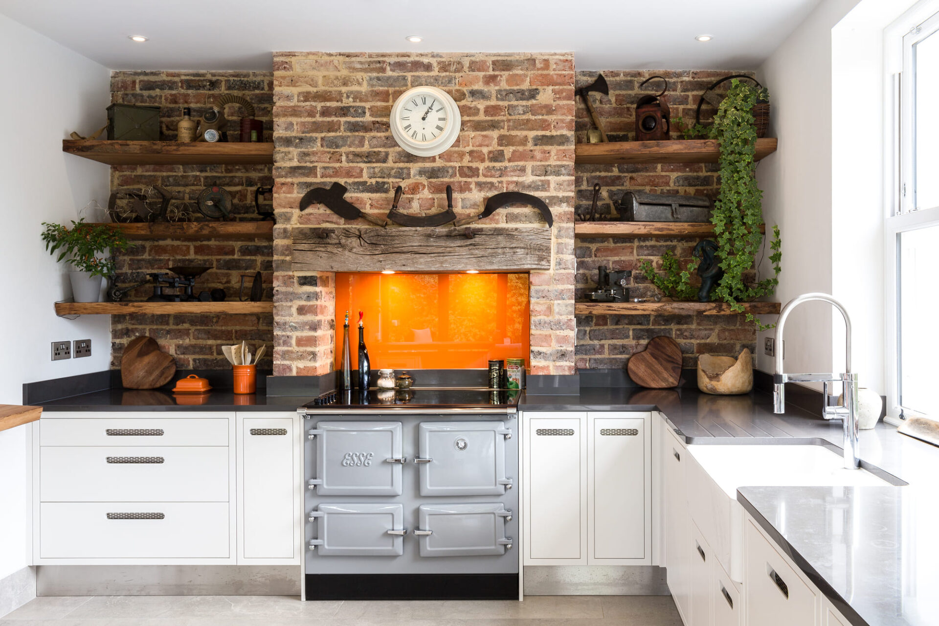 resized_Main-Picture-Burchell-Modern-kitchen (1)